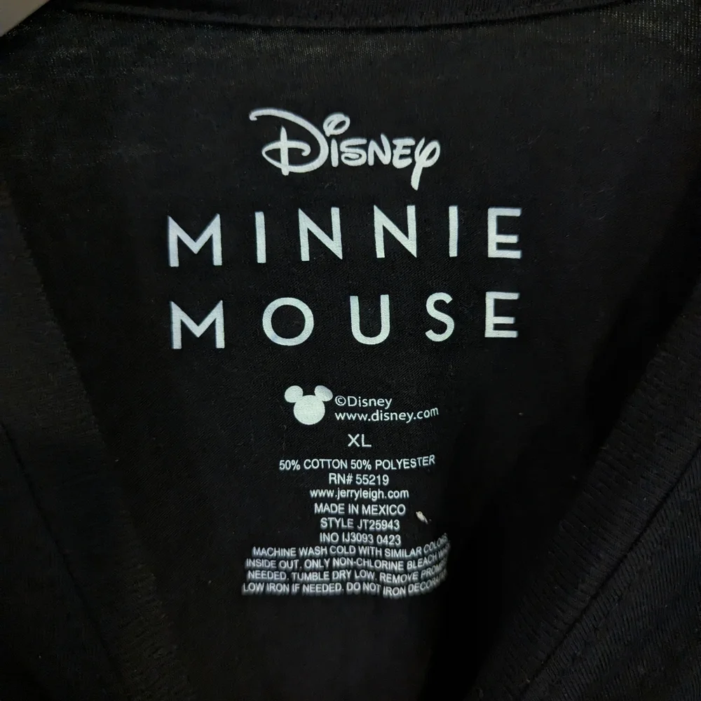 3/$50 Minnie Mouse Tshirt - Picture 2 of 2